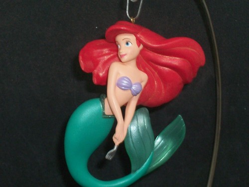 Hallmark 2013 Ariel's Big Dream - Disney - La Sirenita - Nuevo en caja - Imagen 15 de 15