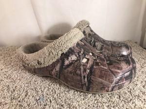 men's camo fleece lined crocs