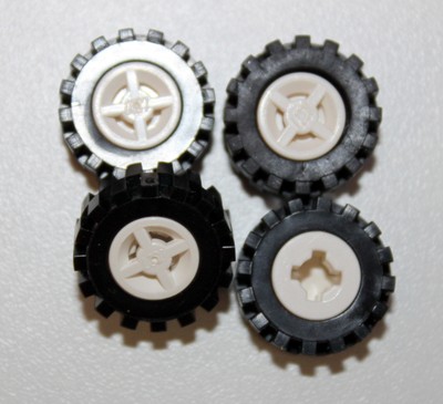 4 Stück Gummireifen weiß X D 14 mm Felge 4624-8x6 mm LEGO Reifen 3641