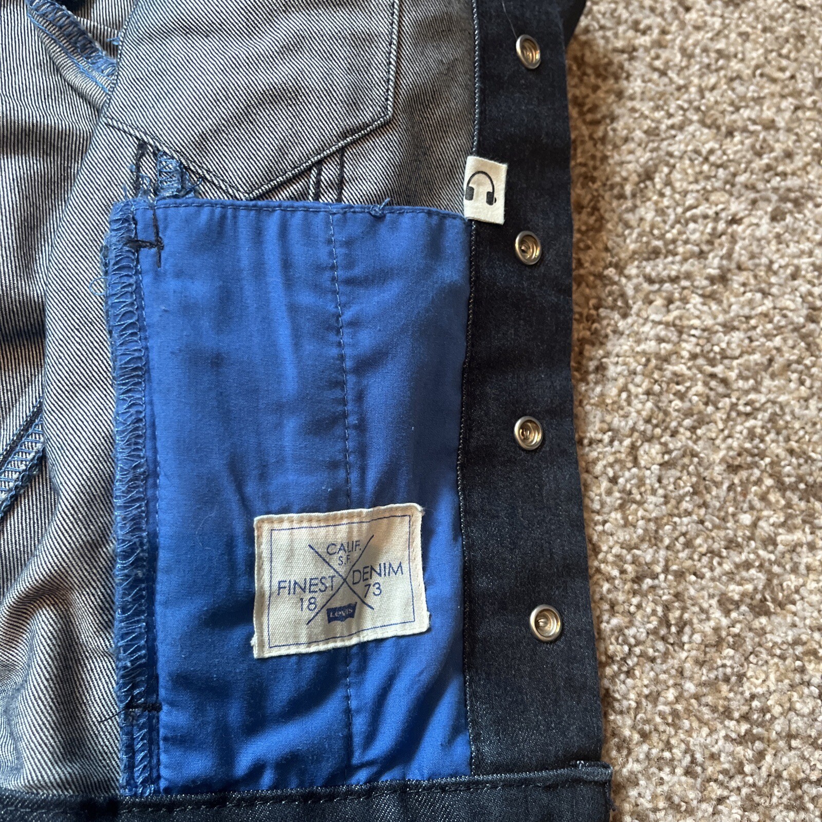 Levi Strauss & Co. Women's Jean Jacket Size Small Black Label - View 3