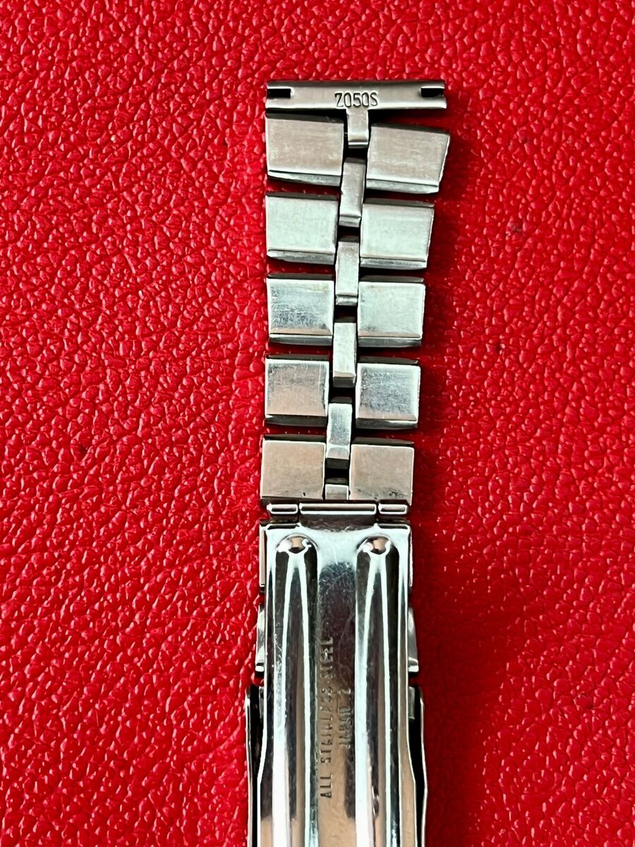 Seiko 6139-7100 Chronograph Automatic HELMET Band Watch Seiko 6139-7100 Chronograph Automatic HELMET Band Watch
