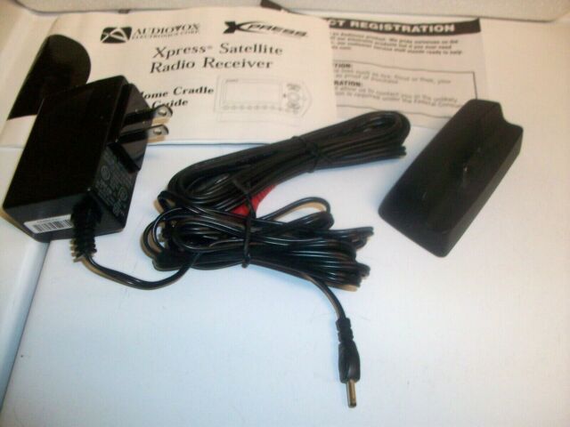 SiriusXM XMH10 Home Cradle 136-4060 with DC Adapter and Audio Cable LOT SiriusXM XMH10 Home Cradle 136-4060 with DC Adapter and Audio Cable LOT