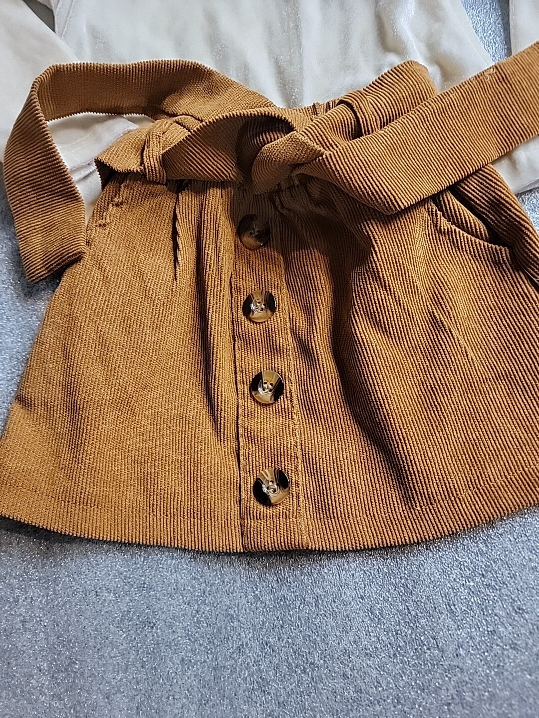 Picture 2 of 6