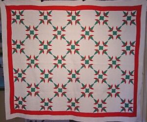 ANTIQUE-CHRISTMAS-CACTUS-QUILT-C-1930-ONE-OF-A-PAIR-LISTED