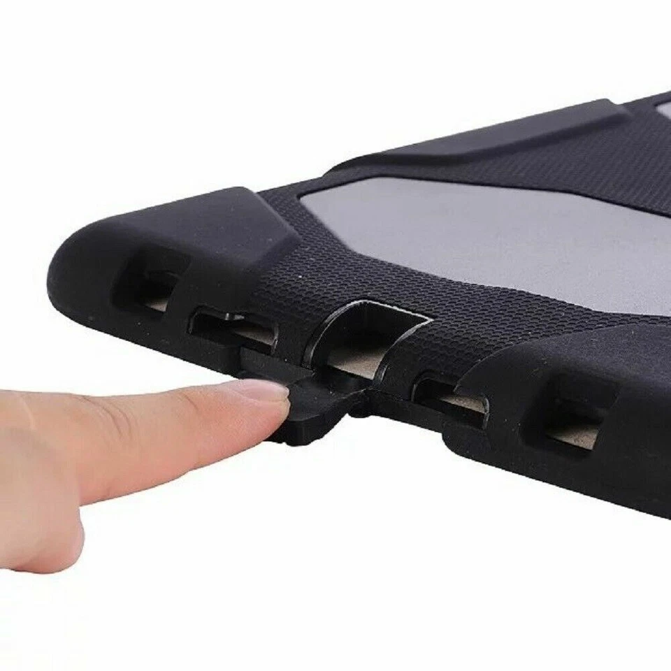 Tough Military Heavy Duty Silicone Rubber Case iPad 2017 / 2018 (5th/6th Gen) - Image 4 of 4