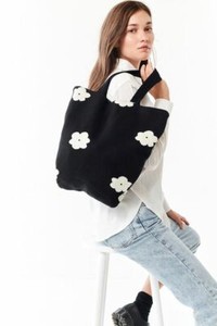 urban outfitters tote bag