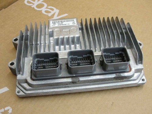 762846. Honda CR-V 2015 Engine Control Module 37820-5LA-A83 ECM ECU ECM OEM - Foto 4 di 8