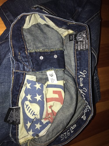 Pantalones de mezclilla NEW YORK GIANTS NFL con botón pierna recta mosca envejecidos G-lll - Imagen 2 de 11