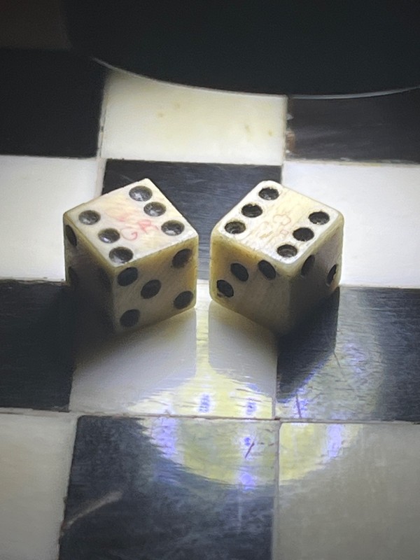 Revolutionary war King G. Rex III taxed cattle bovine dice 010125@