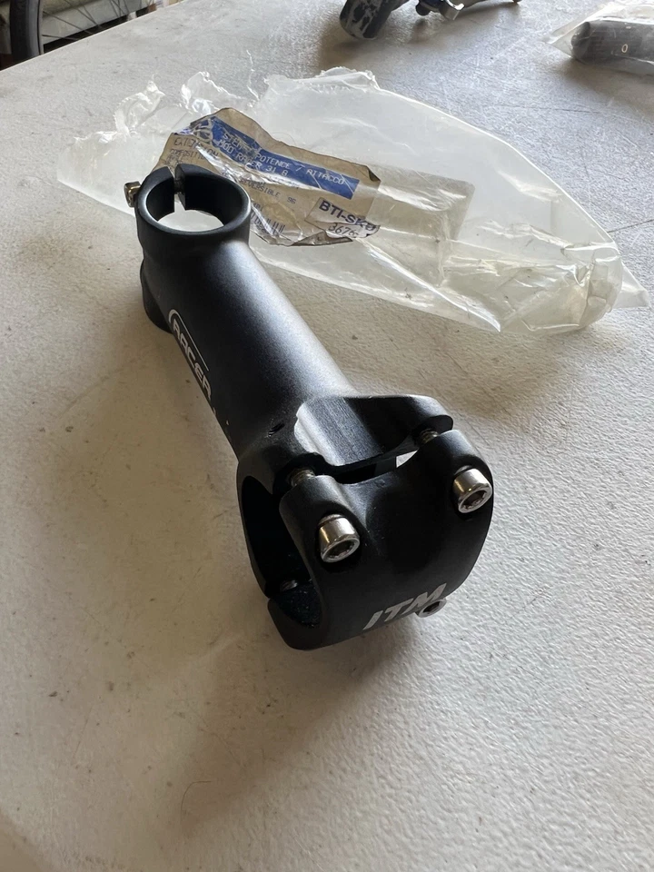 ITM Racer Stem 1 1/8" Threadless 31.8 110mm +/-6° Road CX Gravel Black - Image 2 of 4