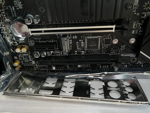 MSI PRO B650M-A WIFI AM5 AMD B650 SATA 6Gb/s DDR5 Micro ATX Motherboard - Photo 8/10
