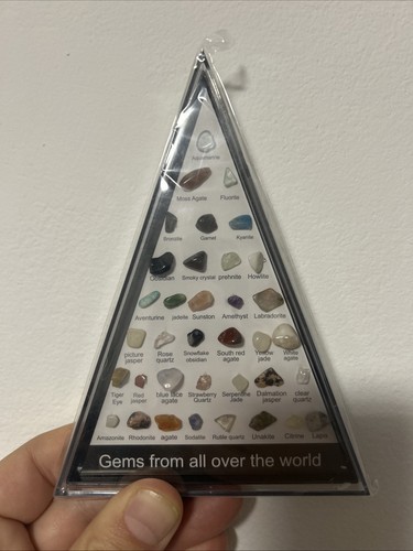 mineralien edelsteine sammlung, Geschenkverpackung in Form eines Dreieckes