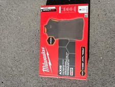 Milwaukee AXIS Heated Vest Black Size L M300B-21L Polyester Construction