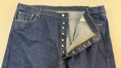 Levi's Men's 501 Button Fly Jeans Size 52x30 Dark Wash - Picture 5 of 10