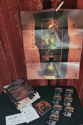 Hexen (PC, 1995) 3.5  IBM Floppy CiB . Rare With Poster
