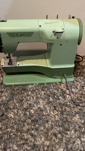 Máquina de coser portátil vintage verde Transforma Elna 722010 - Vídeo 1 de 1