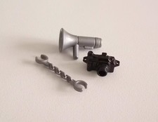 PLAYMOBIL (K1131) POLICE - Accessories - Megaphone Handcuffs Camera