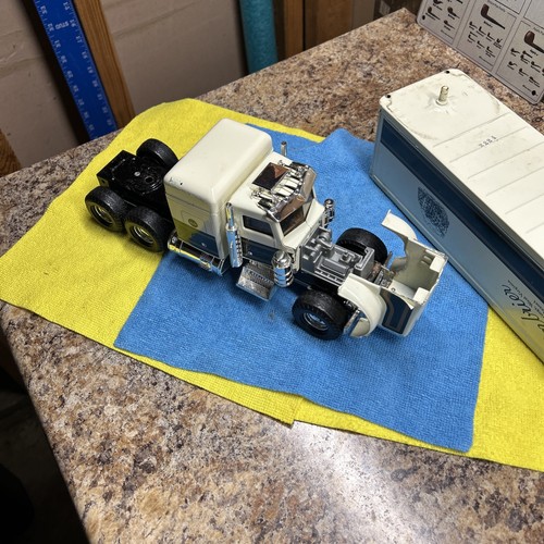 Ertl The Greenbrier  Semi Truck Trailer Diecast Nice 🔥🔥 W. Virginia Peterbuilt - Picture 22 of 24