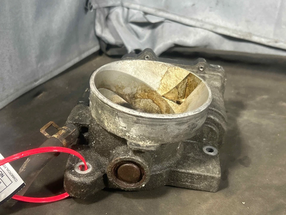 Fits 2003-2007 Chevy Silverado Throttle Body OEM:12570800 Foto 4 de 4
