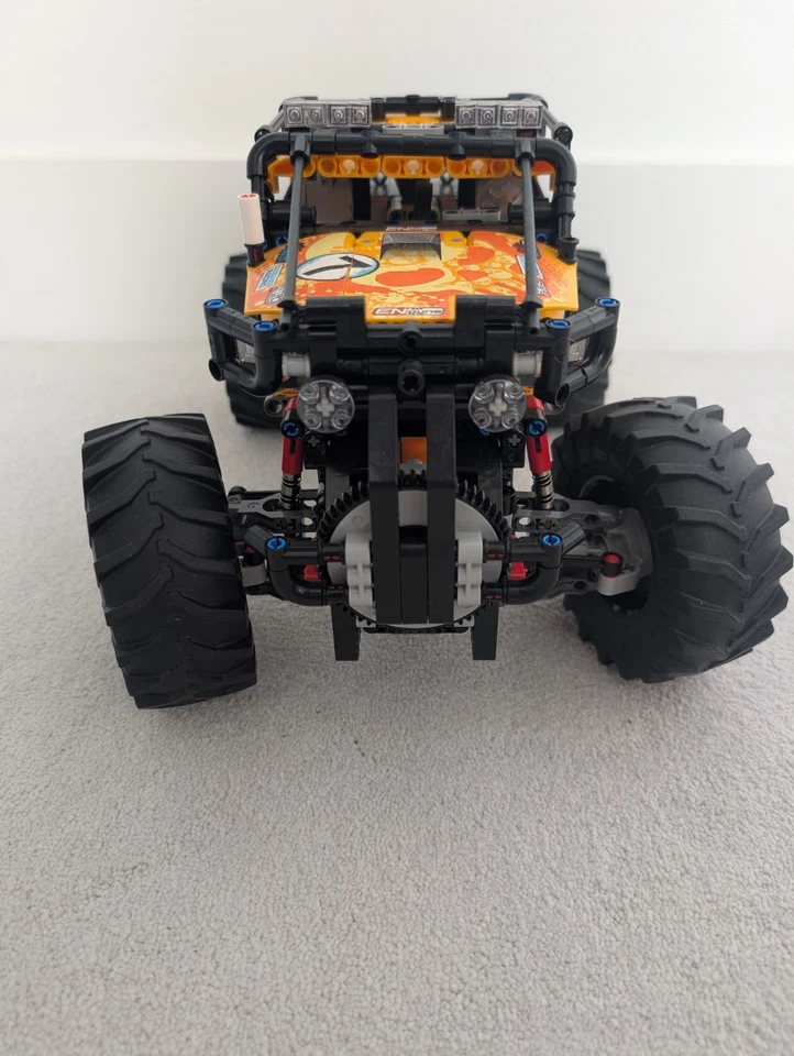 LEGO Technic 42099 4x4 X-treme Off-Roader, photo 3 of 5