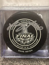 Ryan O’Reilly signed St Louis Blues 2019 Stanley Cup Game 7 Puck Beckett