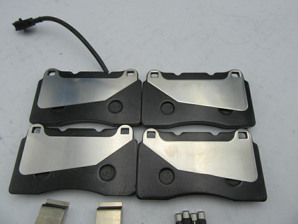 Maserati Ghibli & Quattroporte Base Model Front Brake Pads 673010326 NEW