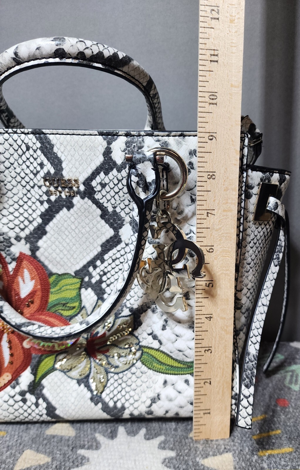 Sequined Lilly GUESS Bag Python Satchel HWPG685306 - image 22