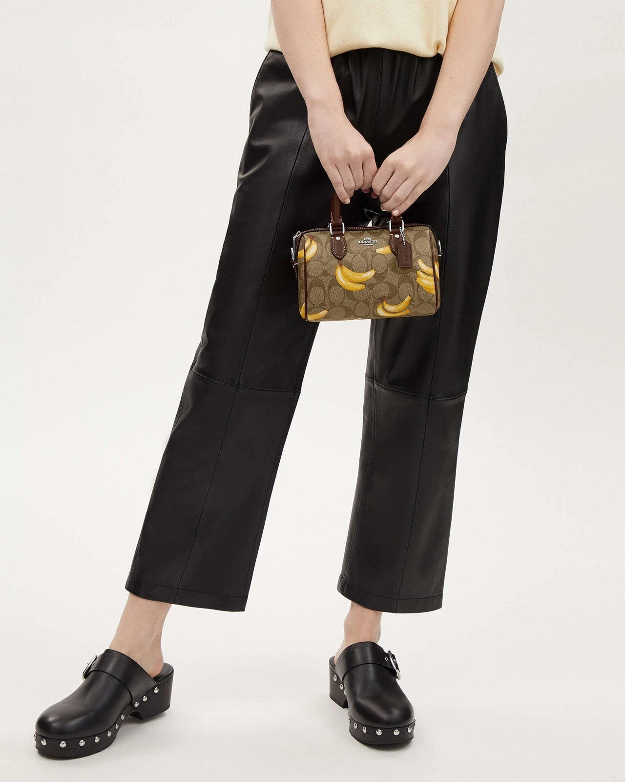 Tracolla Coach Mini Rowan nuova con etichette firmata con stampa a banana CR246