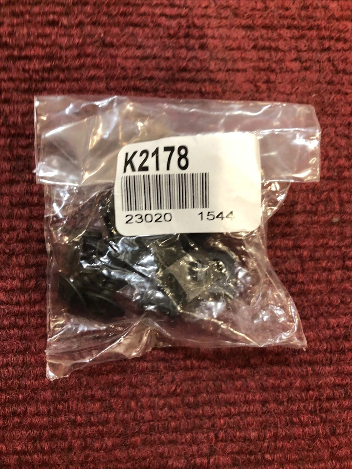 2015-2017 Toyota Camry rear mud guard set OEM-PU060-33015-R1-NEW — 第 4/4 张图片