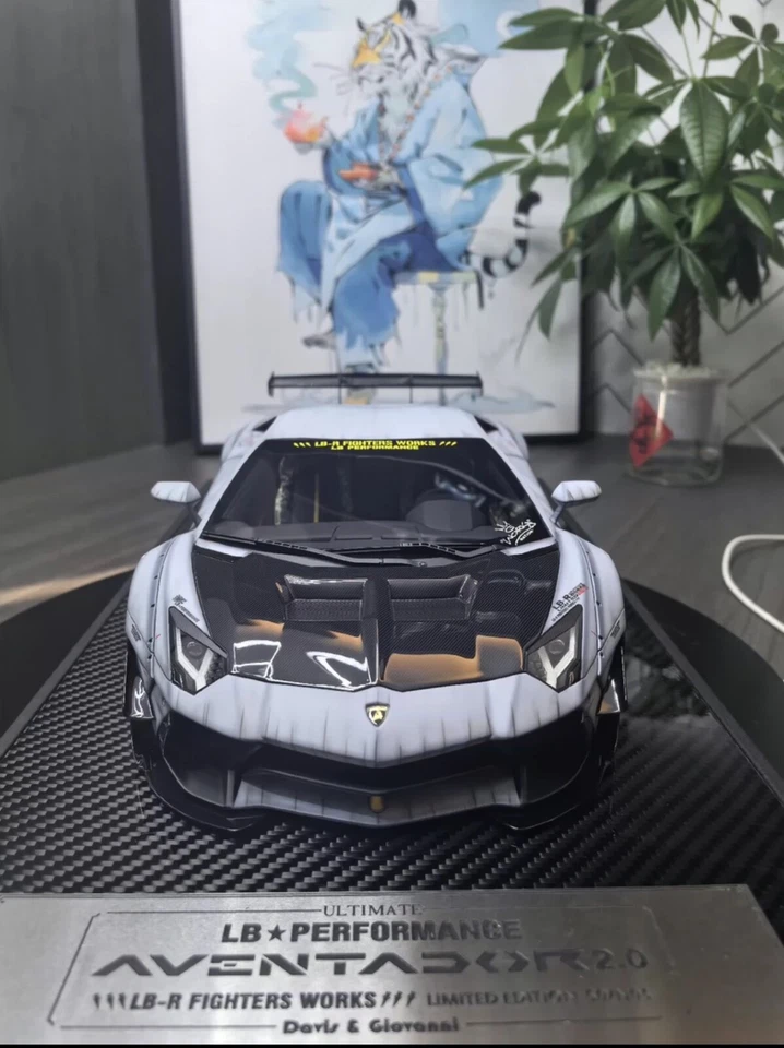 Lamborghini Aventador 2.0 LBWK (Matt Gray Zero Zen)[Davis & Giovanni] 1/12 scale - Image 2 of 4