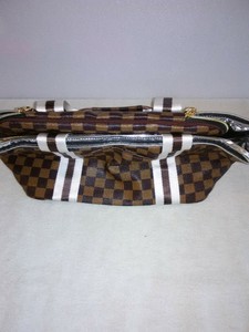 burberry lunch tote