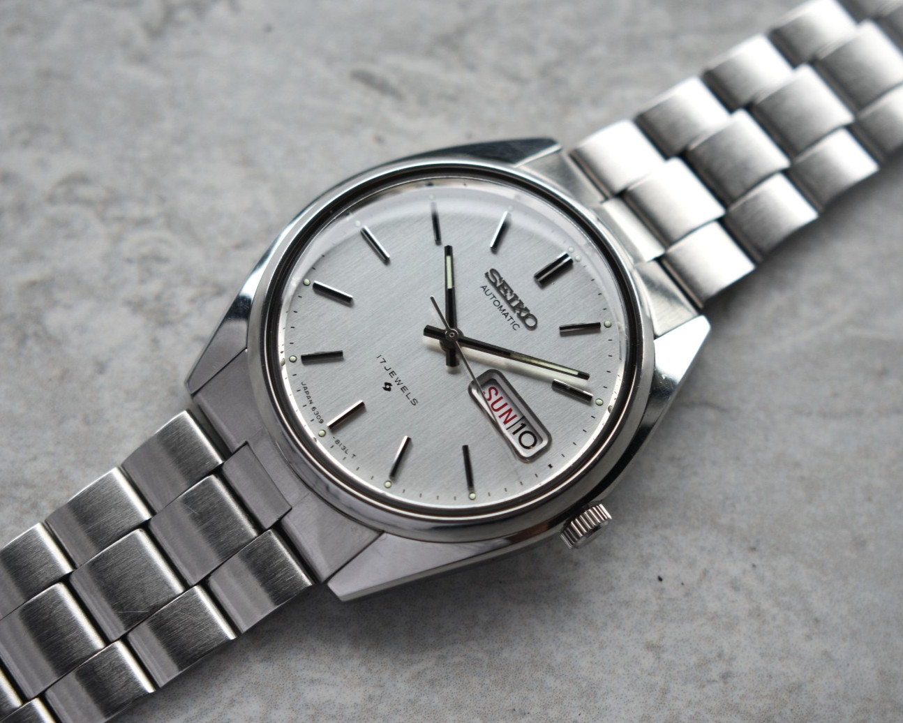 January 1978 Seiko Automatic Men's Watch Day Date Silver Dial Bracelet Watch