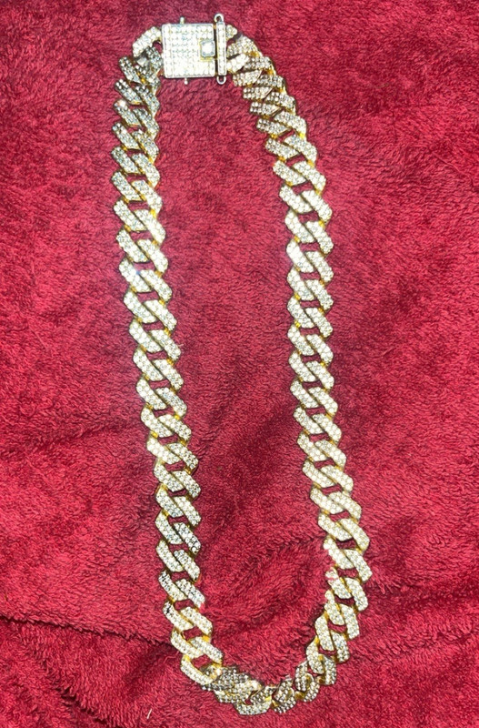 Vintage gold Tone Yellow Gold Plated Cuban Link Necklace Rhinestone Pavé Box