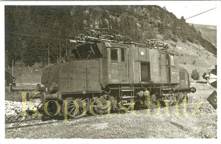 Foto BBÖ E71 31 (bis 1941 Bw Basel) in Mallnitz als Kompressorwagen 1945