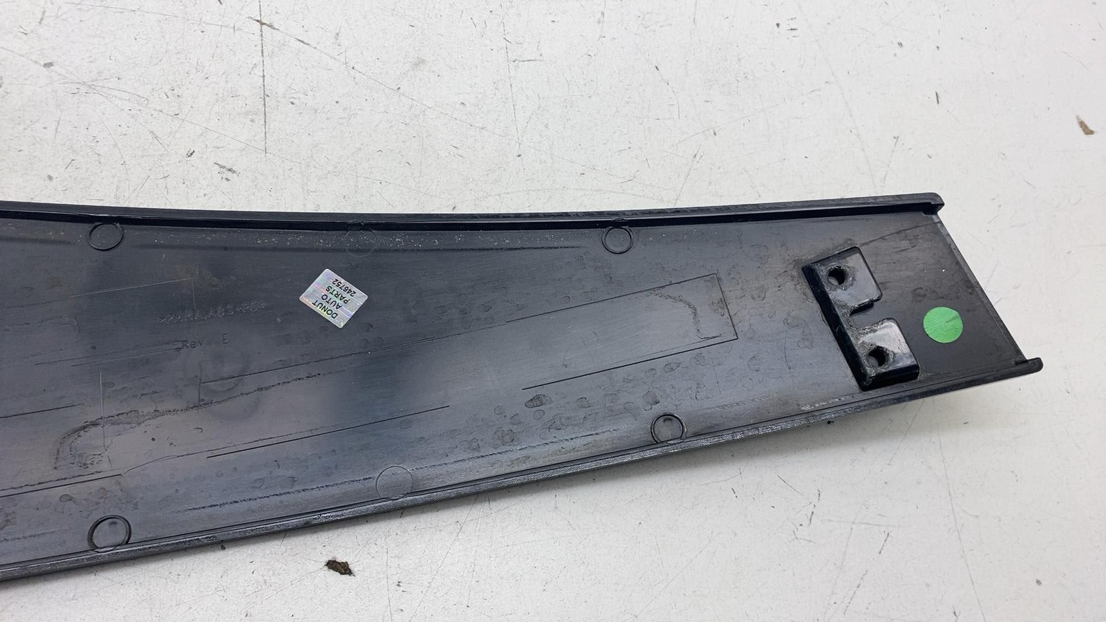 ⭕ 14-21 Maserati Ghibli Right Exterior B-Pillar Applique Molding Cover 670148471