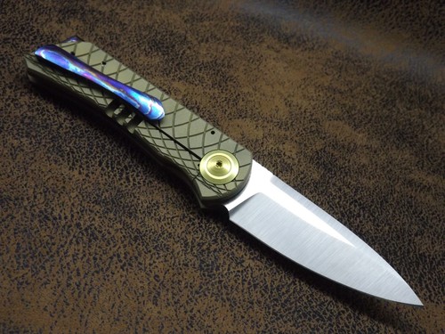 ASSASSIN KNIVES Exclusiva Navaja Plegable M398 Acero 64-HRC Folder - Imagen 9 de 11