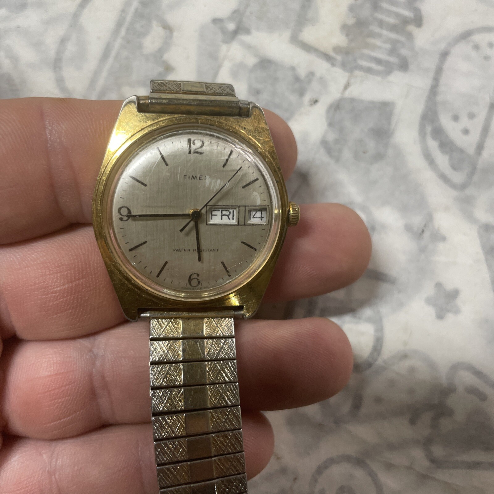 Vintage Timex Gold Day Date Watch Requires Battery and Polish