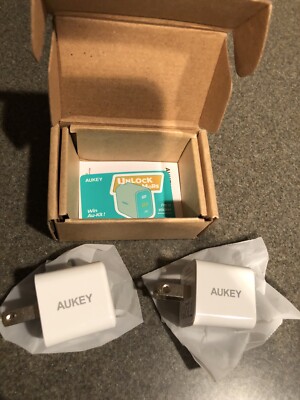 AUKEY SWIFT LIGHT PA-F5 20 WATT USB-C POWER DELIVERY PD FAST CHARGER 2 PACK!