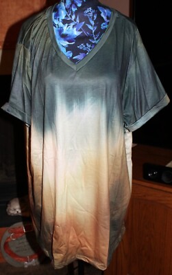 1X NWT Women's Pixie Lady Ombre V-Neck Rolled SS Top