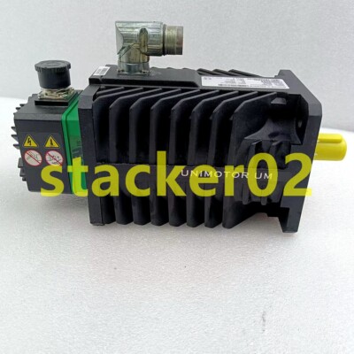 New and unused 115UMA300CACAA BRUSHLESS AC SERVOMOTOR  (missing original box)