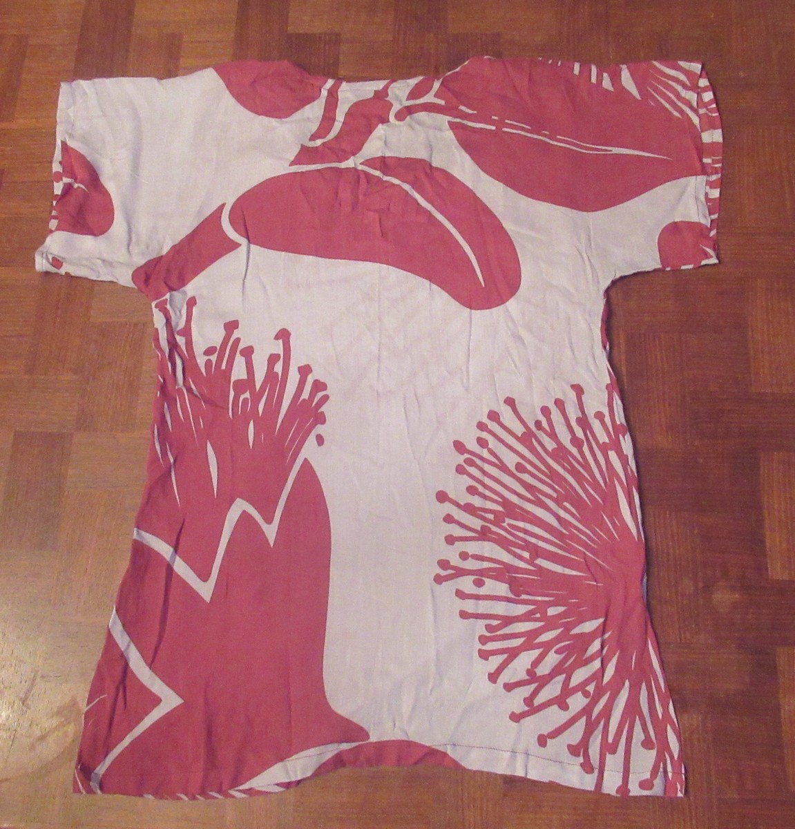 【pink hawaii】 Hailama Designs Kona women's rayon pullover top Hawaiian-made