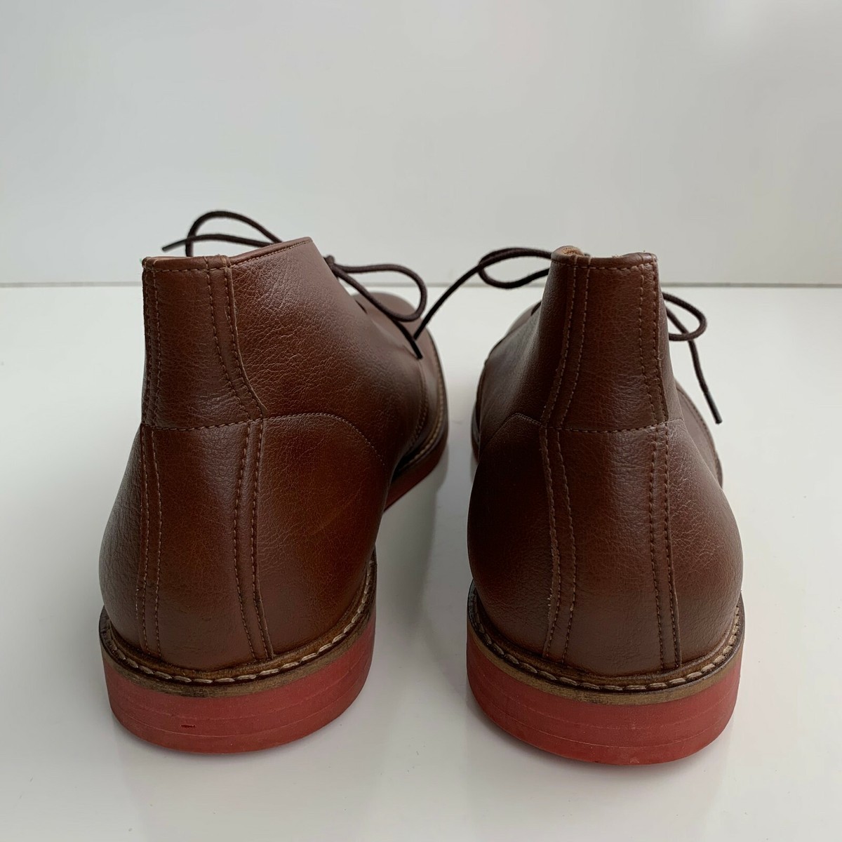 Wills London Chukka Boots Brown Vegan Leather Water  display picture 2