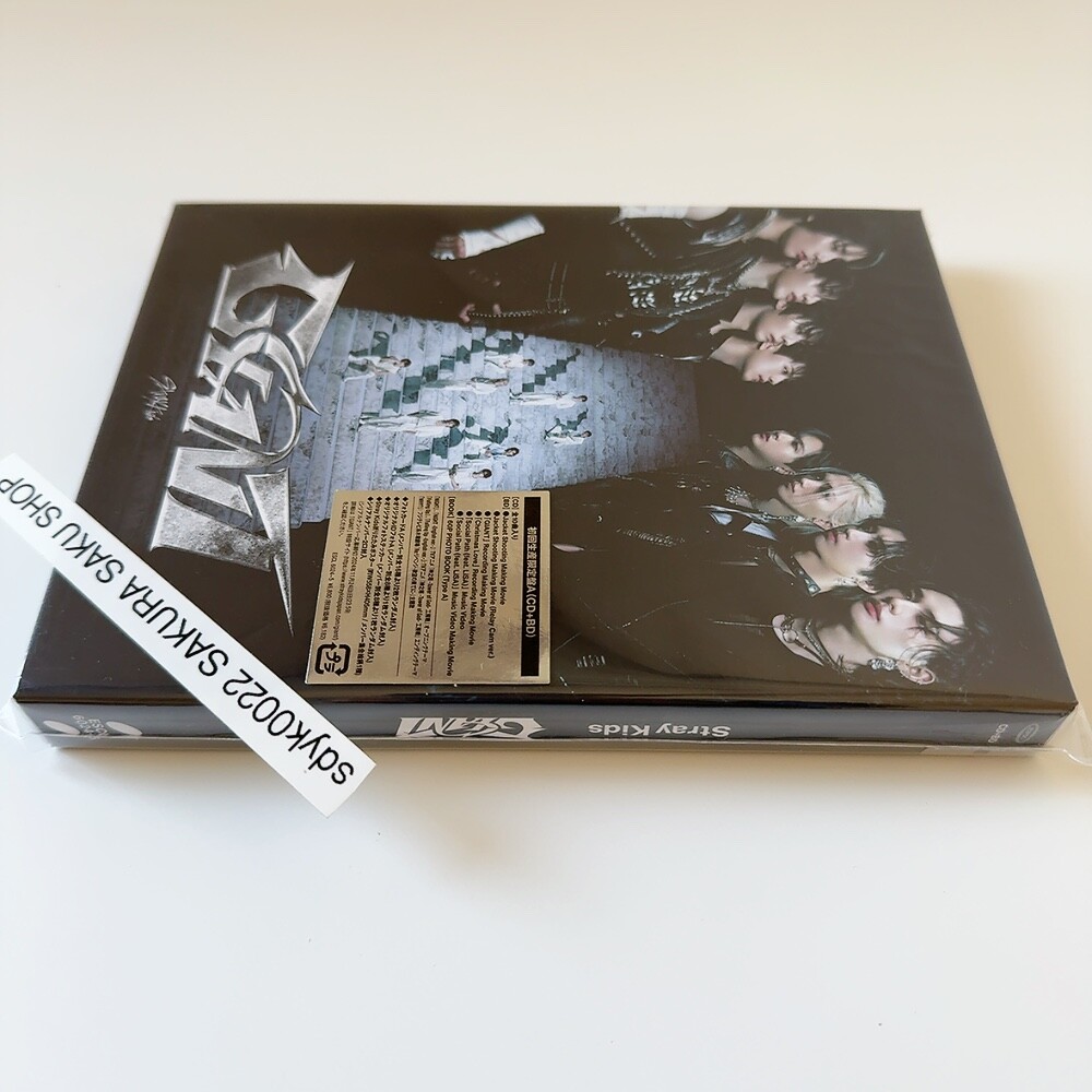 Stray Kids GIANT 3 CD Set Limited A+B+Standard LTD PACKAGE Stray Kids GIANT 3 CD Set Limited A+B+Standard LTD PACKAGE