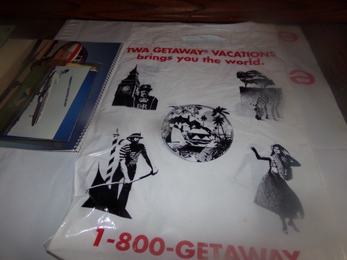 Lot 25 Vintage Airline Items US Airways American Airlines Braniff TWA Air West - Picture 13 of 13
