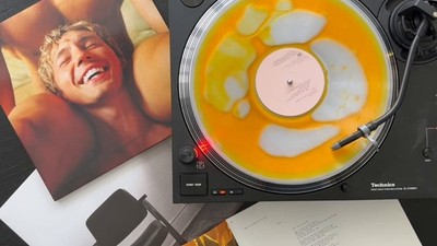 TROYE SIVAN SOMETHING 限定 レコード ハニーフィルド TROYE SIVAN SOMETHING 限定 レコード ハニーフィルド TROYE SIVAN