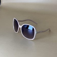 Giselle Womens retro stye Oversized Curve Temple 22022 Sunglasses /skin Color