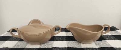 VINTAGE MCM LT BRN MELAMINE CREAM & SUGAR SET Aladdin Shape