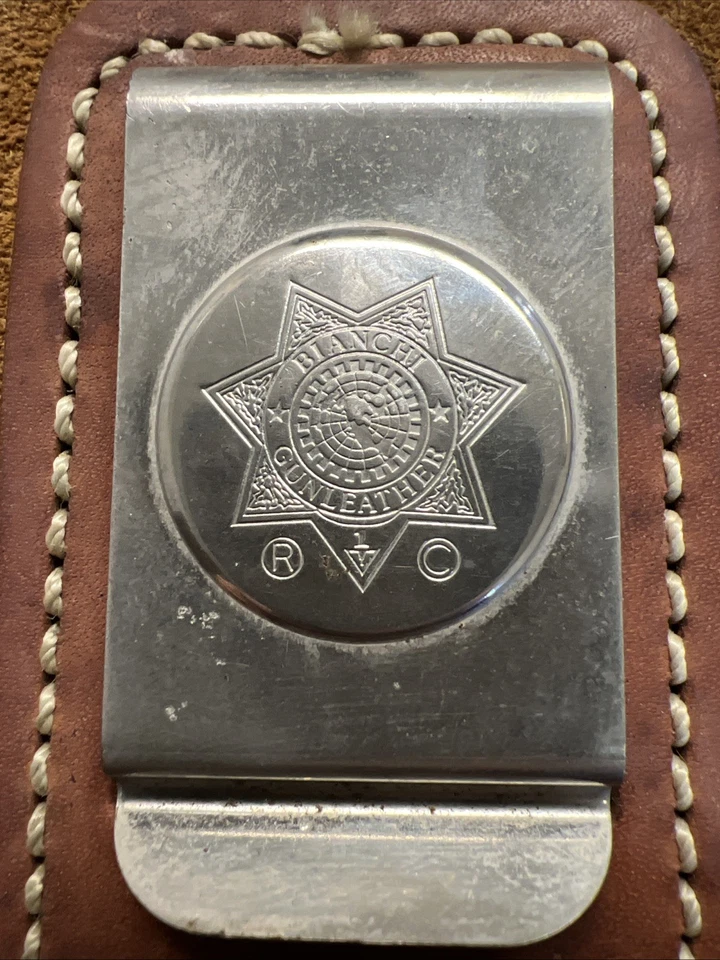 Funda IWB de cuero para pistola Bianchi de colección | Cuero de gamuza suave | Clip de metal | Parte superior abierta Foto 2 de 4