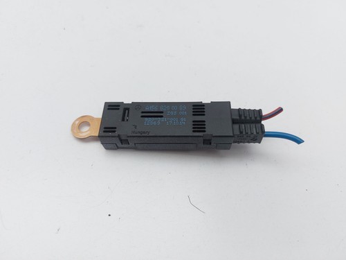 MERCEDES BENZ C-KLASSE W205 2015 ANTENNE VERSTÄRKER MODUL A1568200089