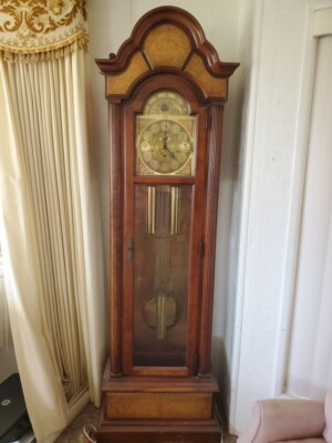 1982, Howard Miller Zeeland Grandfather Clock - Westminster Chime